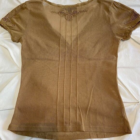 Vintage Y2K Delicate Scalloped Lace Beige Pleated Romantic Blouse - Picture 3 of 9